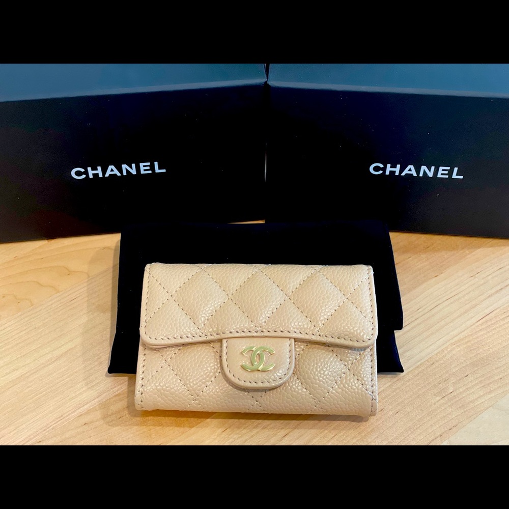 Chanel classic flap card holder